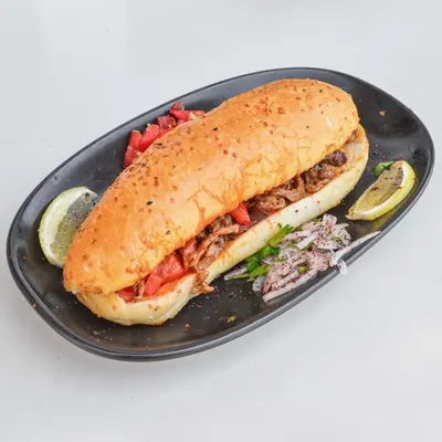 Tam Ekmek Arası Et Tantuni