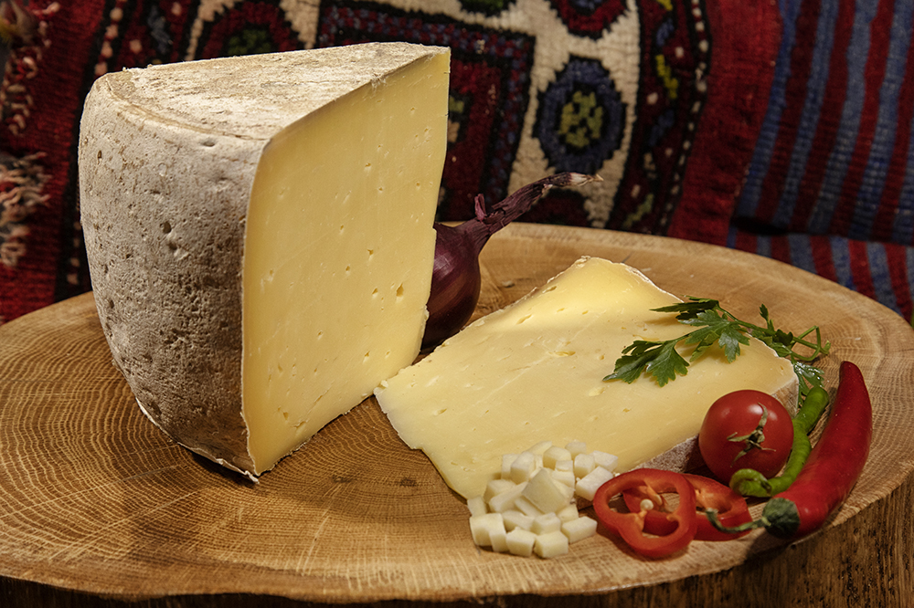 Kars Eski Kaşar Peynir