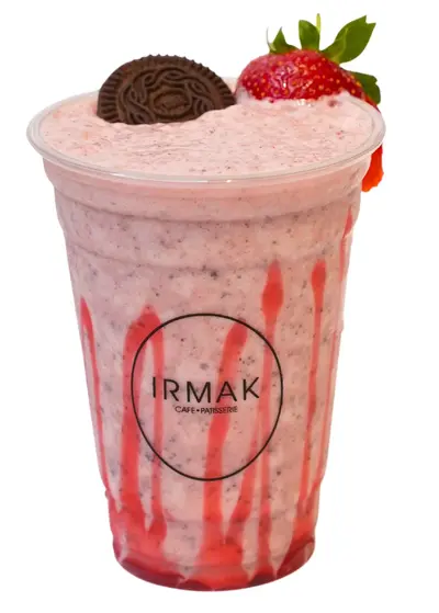 Çilekli Oreolu Milkshake