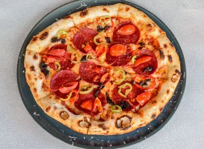 Sucuklu Pizza (Orta Boy)