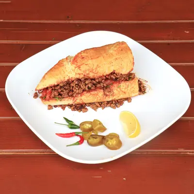 Yarım Ekmek Arası Et Tantuni